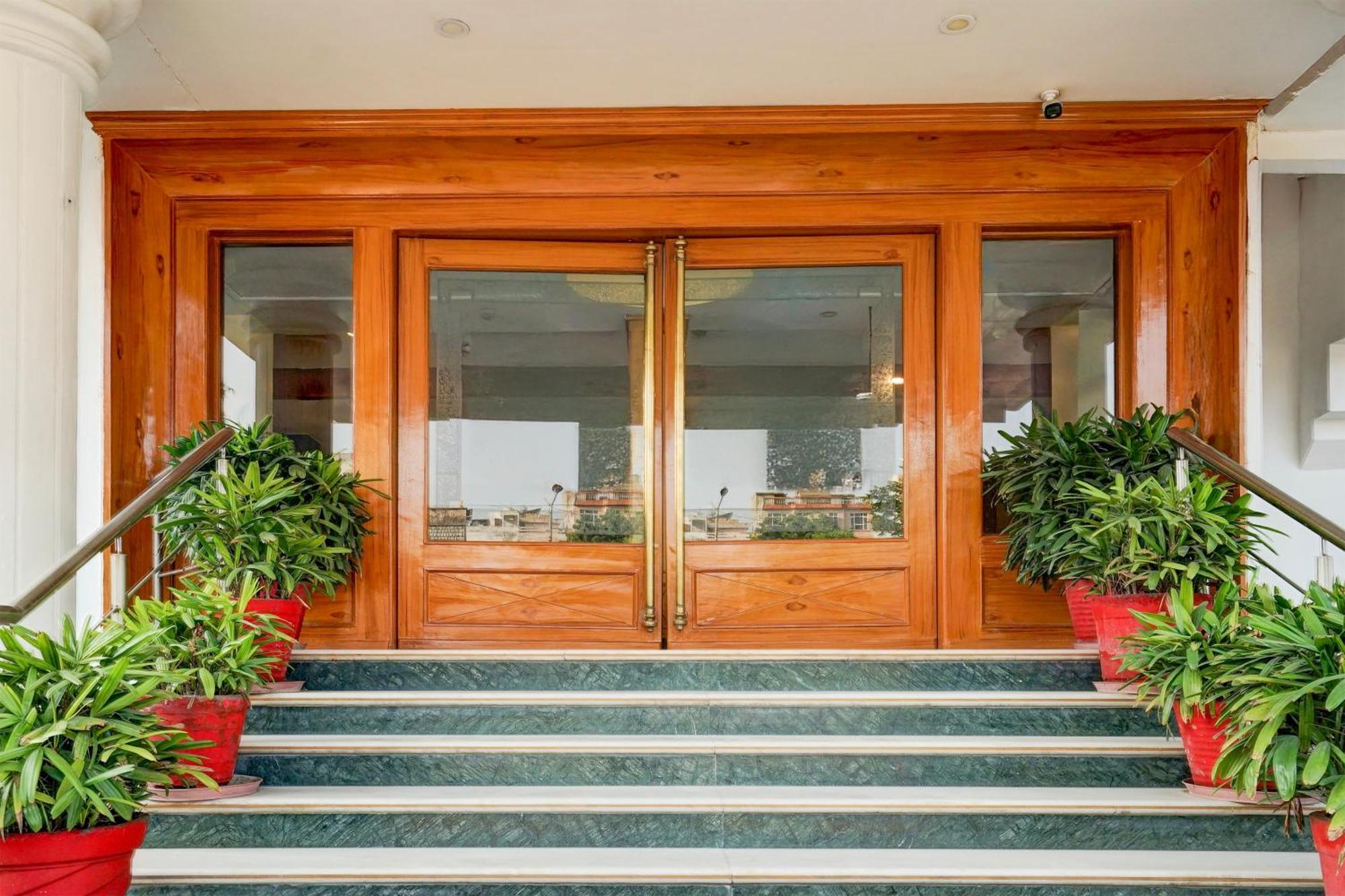 Super Townhouse Subhash Nagar Formerly Royal Palazzo Джайпур Екстериор снимка