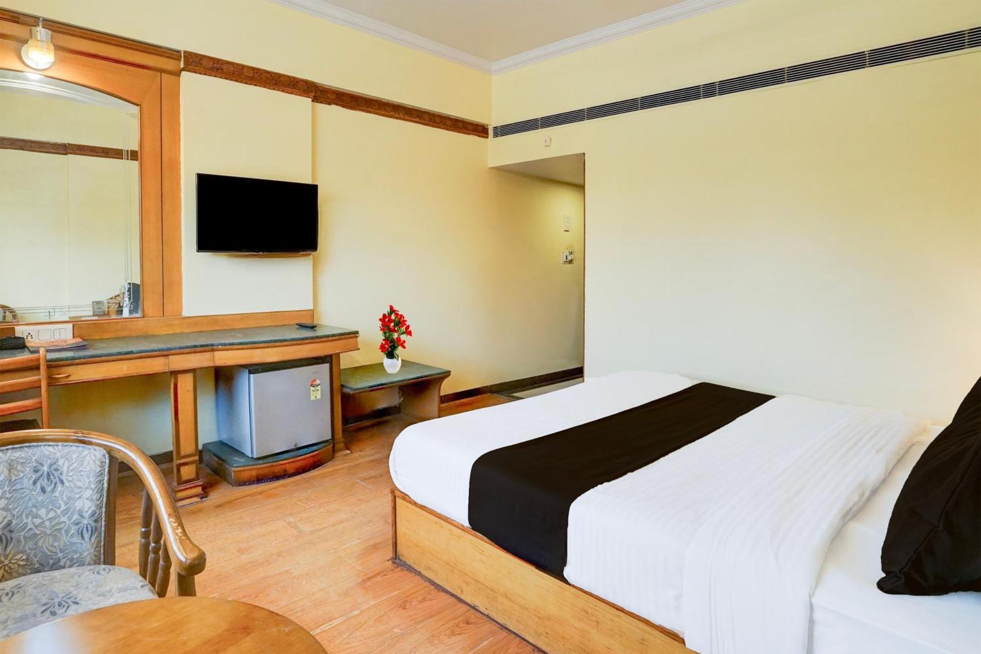 Super Townhouse Subhash Nagar Formerly Royal Palazzo Джайпур Екстериор снимка