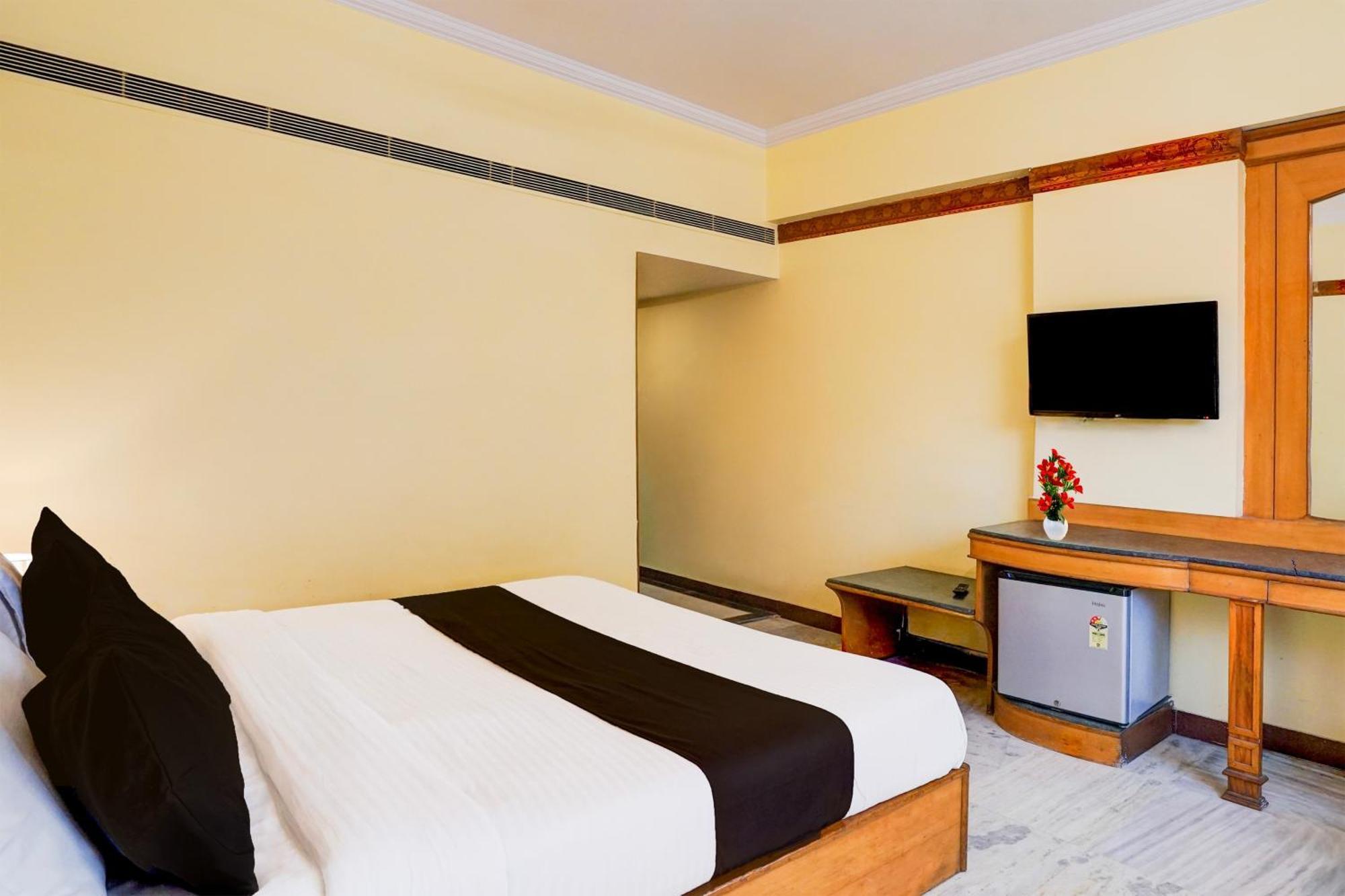 Super Townhouse Subhash Nagar Formerly Royal Palazzo Джайпур Екстериор снимка