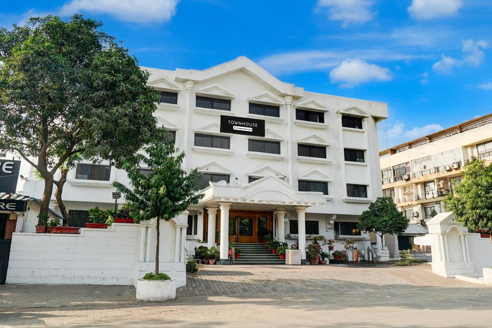 Super Townhouse Subhash Nagar Formerly Royal Palazzo Джайпур Екстериор снимка